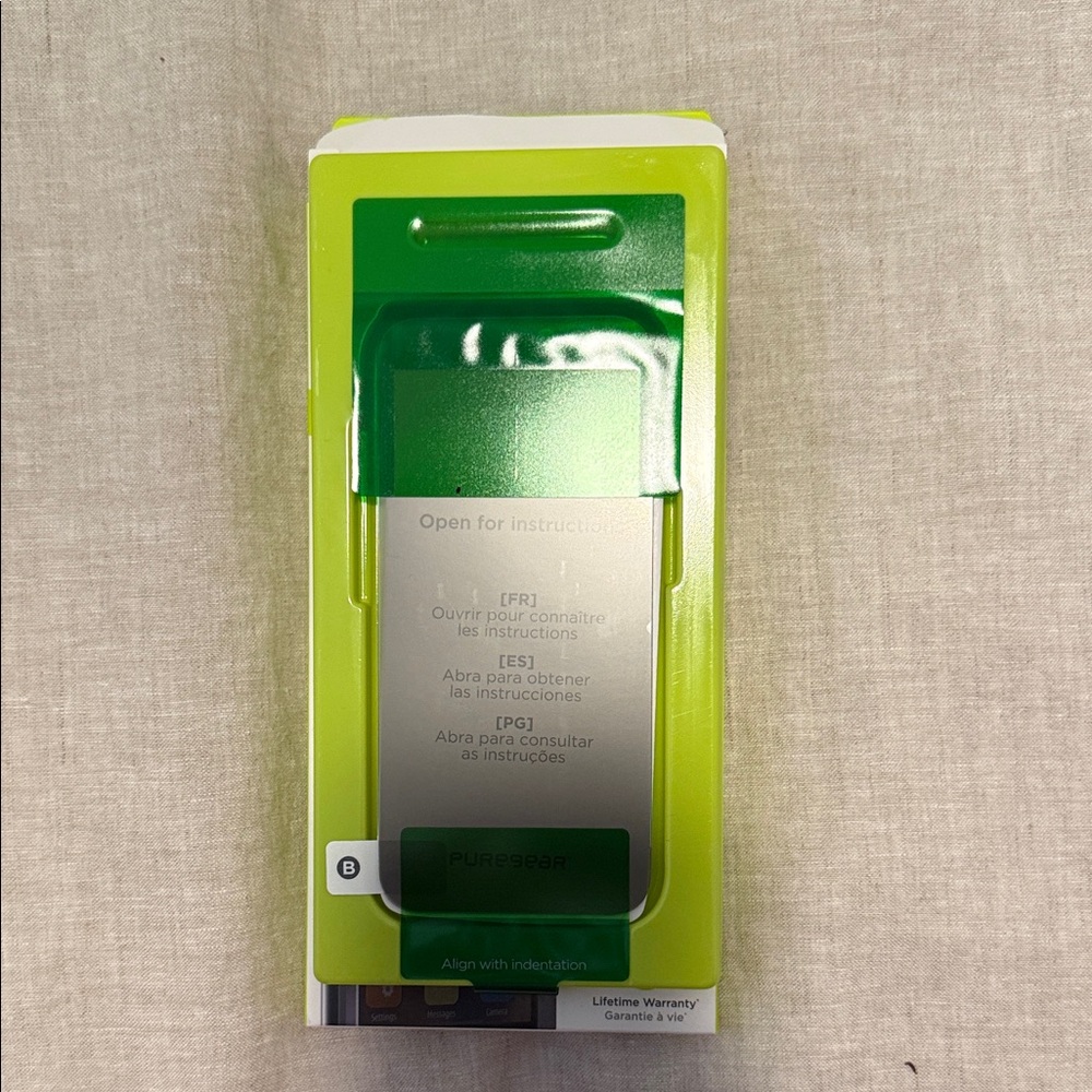 PureGear Privacy Screen Protector - Picture 2 of 4